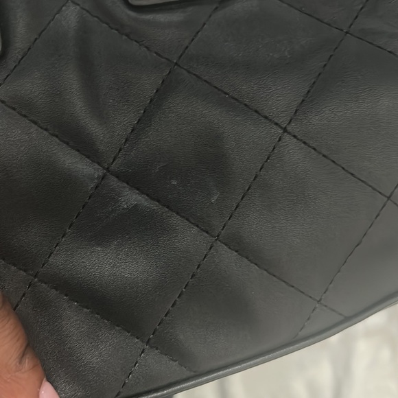 G by Guess purse pre owned - Picture 10 of 10